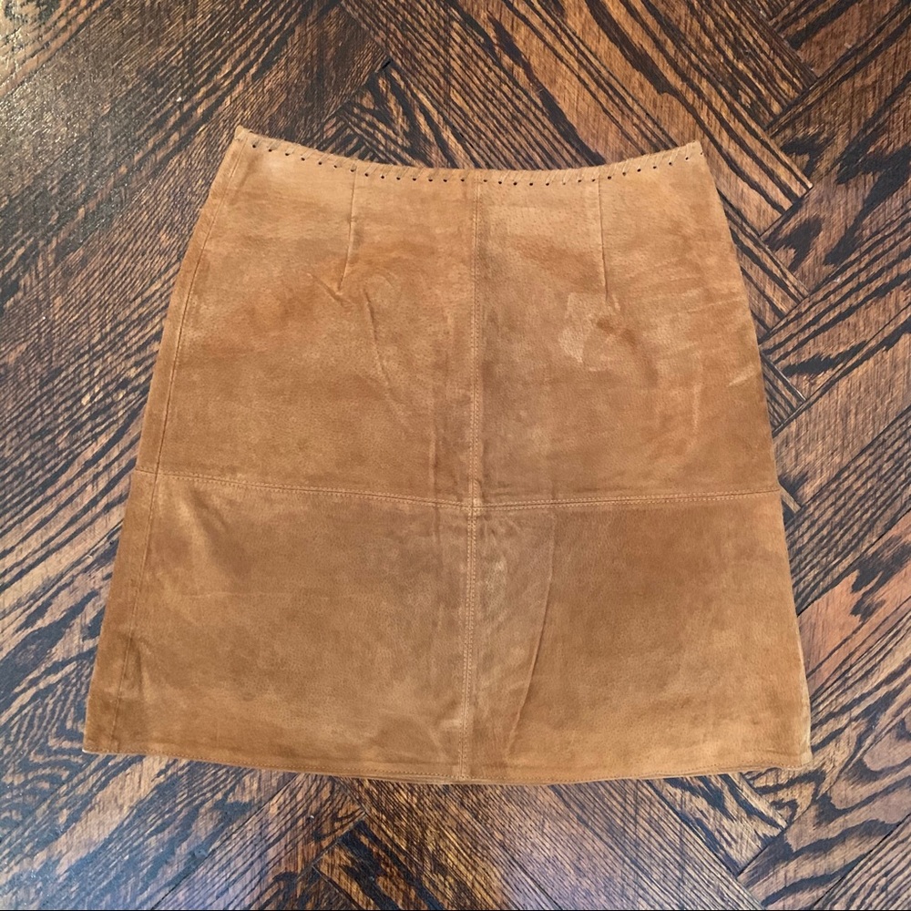 Zara beige suede skirt